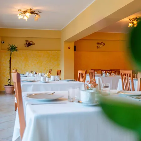 Tiffany's ホテル ロッカラーゾ