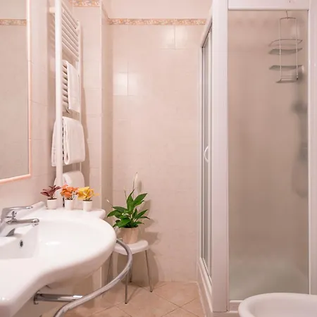 ホテル Tiffany's ロッカラーゾ