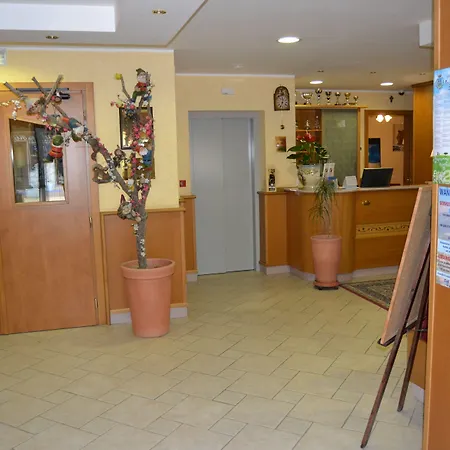 Tiffany's Hotel 3*