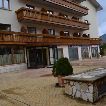 Tiffany's ホテル ロッカラーゾ