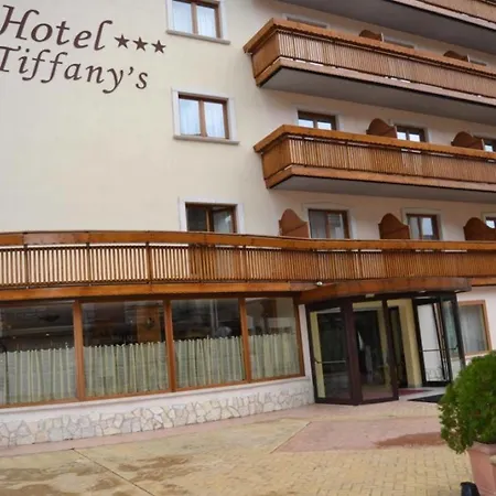 Tiffany's Szálloda