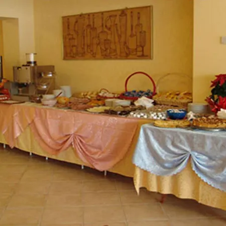 Tiffany's ホテル 3*