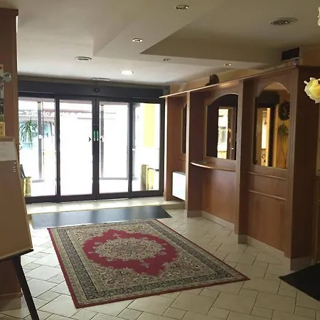 Tiffany's ホテル ロッカラーゾ