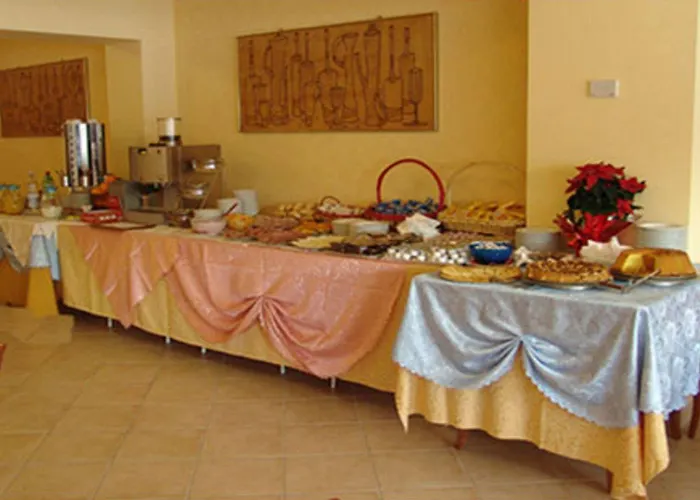 Tiffany's Szálloda 3*